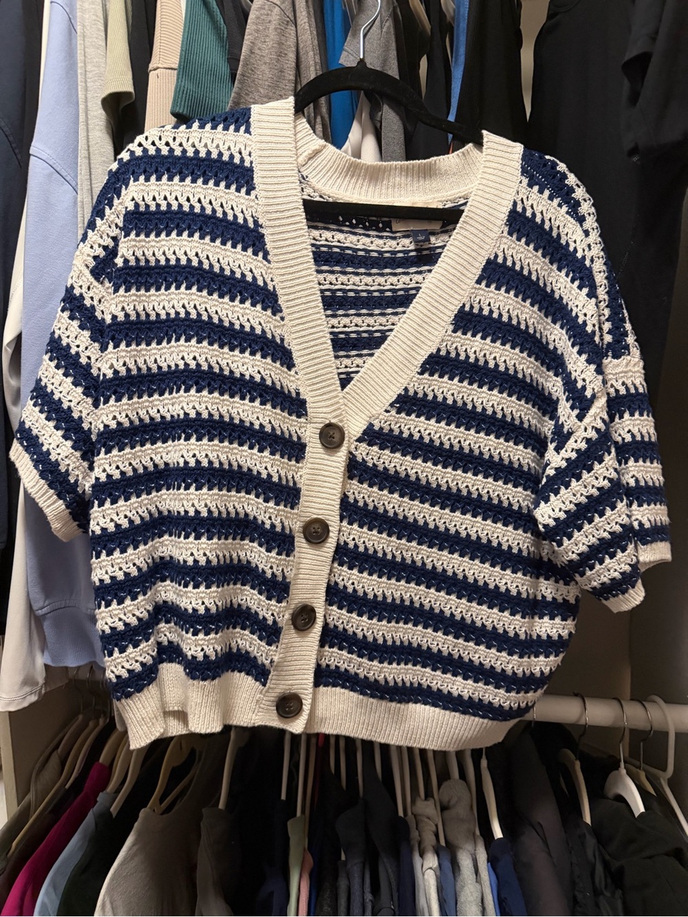 Women’s short sleeve sweater top